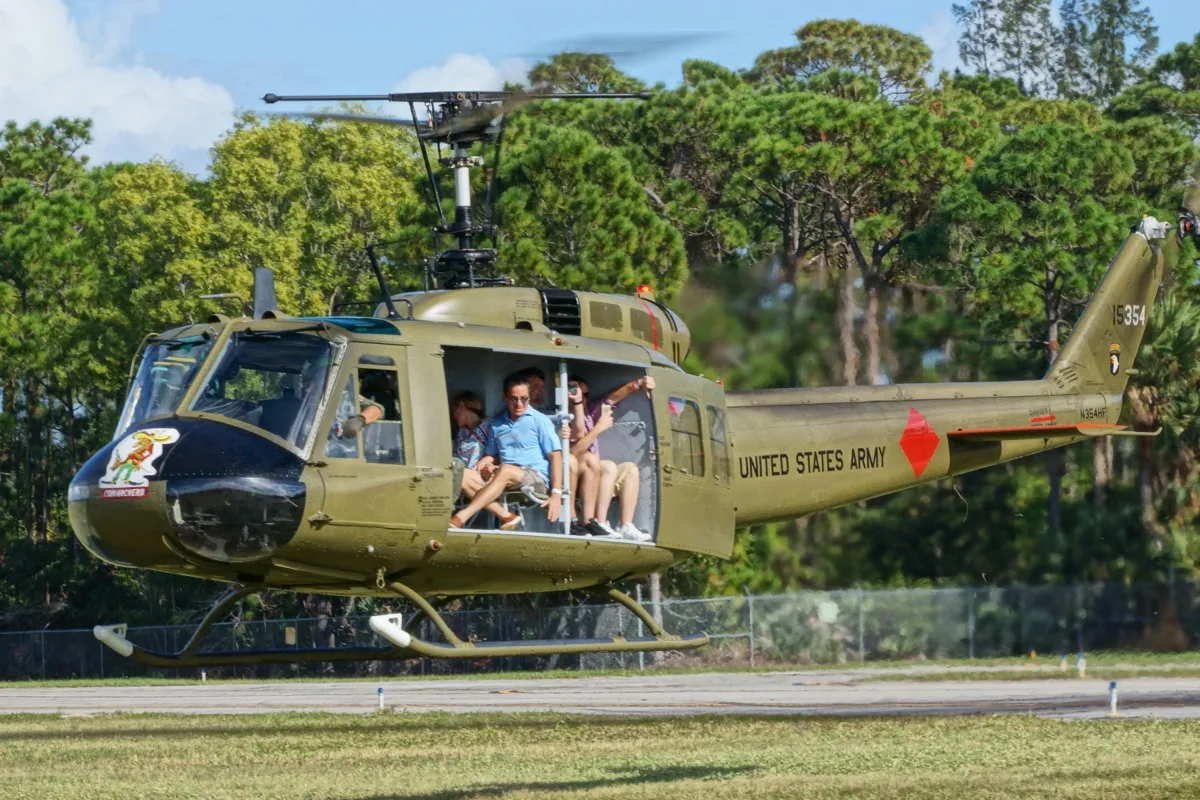 Bell UH-1 Iroquois (Huey)